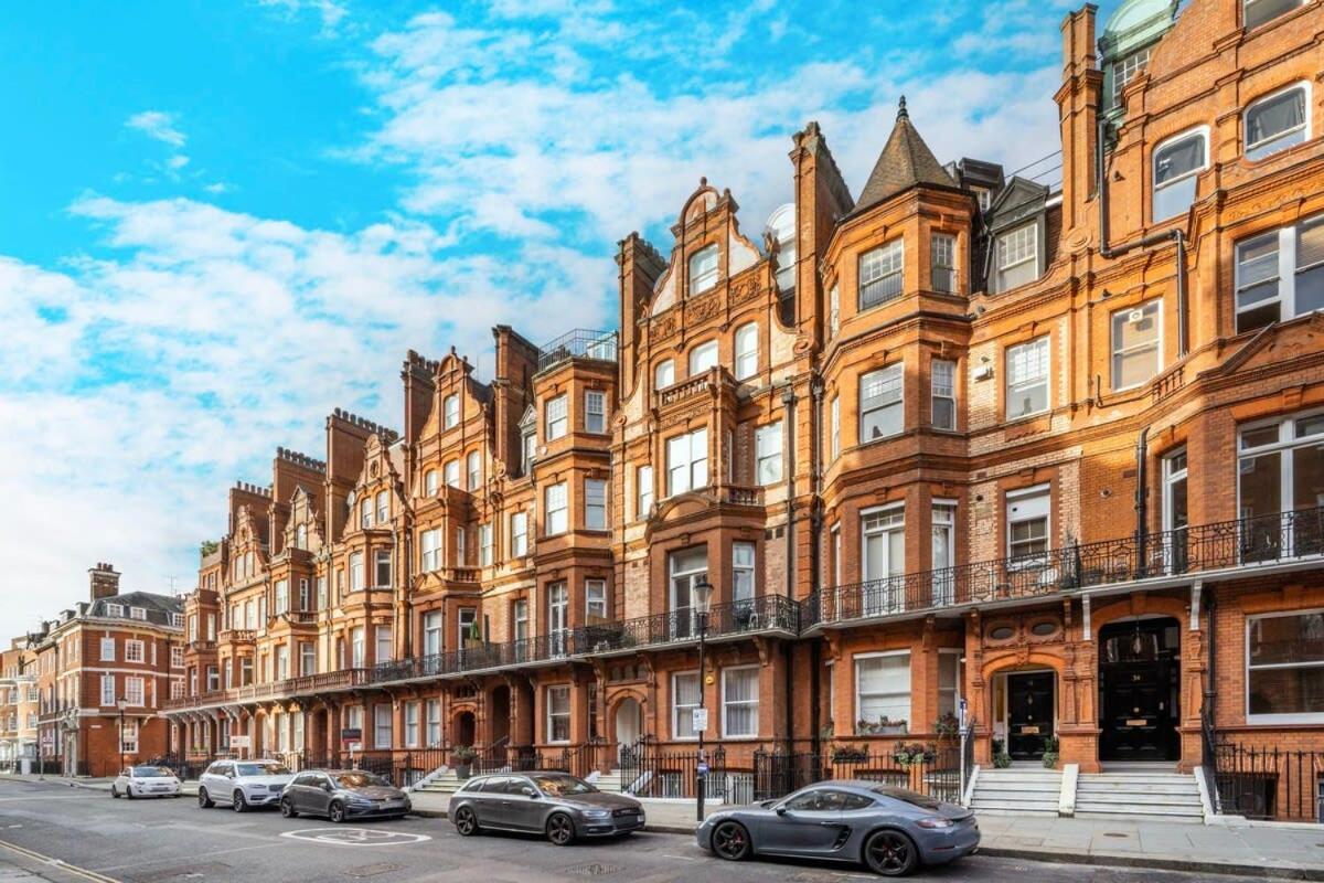 Charming Chelsea Studio Your Cozy Urban Retreat Лондон Екстериор снимка